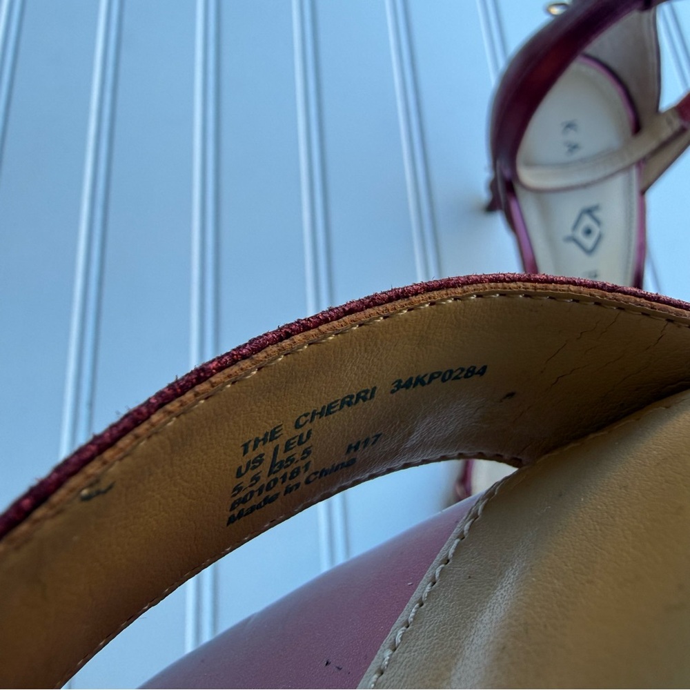 Katy Perry Collections Burgundy Heels - Picture 3 of 4